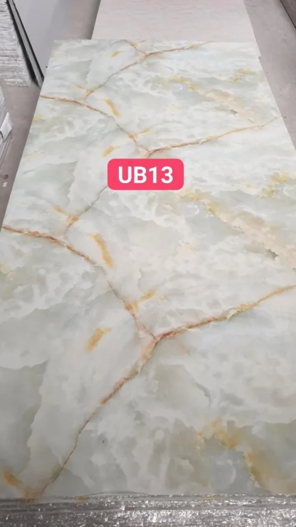 Tam nhua pvc gia da mặt trước