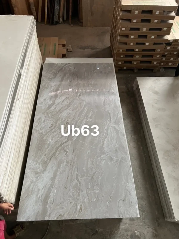 Tam nhua pvc gia da mặt trước