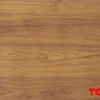 Tam op pvc van go mặt trước