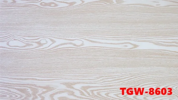 Tam op pvc van go mặt trước