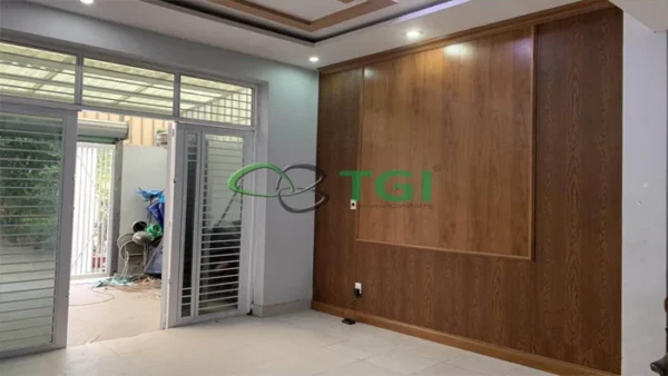 Tấm Ốp PVC Vân Gỗ 600mm TGW-8608 cận cảnh