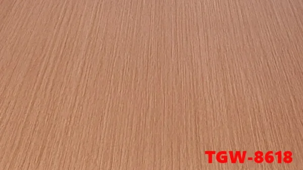 Tam op pvc van go mặt trước