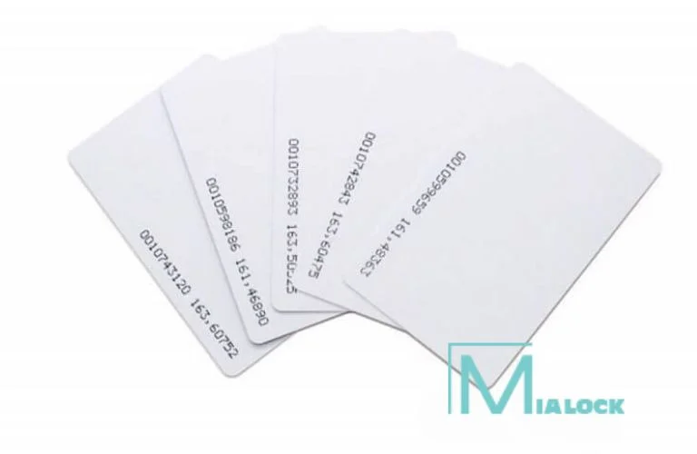 Thẻ Rfid Trắng Có Gắn Chíp An Toàn