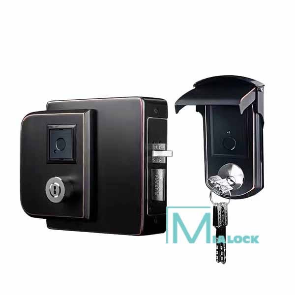 Khoa Cua Cong Mia 1300d