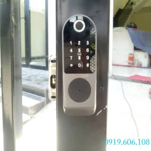 Khóa Cửa Cổng Thông Minh Mialock MIA-1200 A/C mặt sau