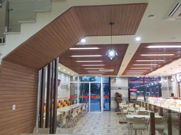 Nẹp Gỗ Nhựa Chữ V 4cm AC02 mặt sau