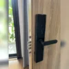 Khóa Vân Tay Cửa Gỗ Mialock 5in1 MIA-WH35/B lắp đặt thực tế