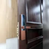 Khóa Vân Tay Cửa Gỗ Mialock 5in1 MIA-WQ5/G lắp đặt thực tế